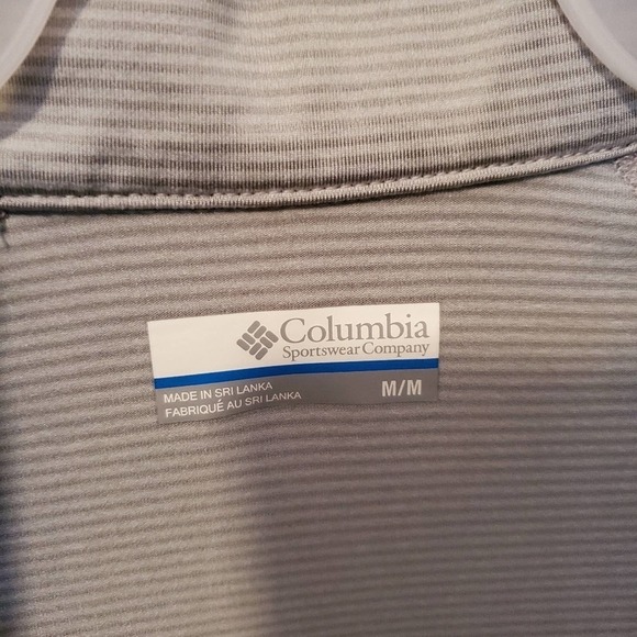 Columbia Women's 1/4 zip dry fit shirt - Picture 2 of 4